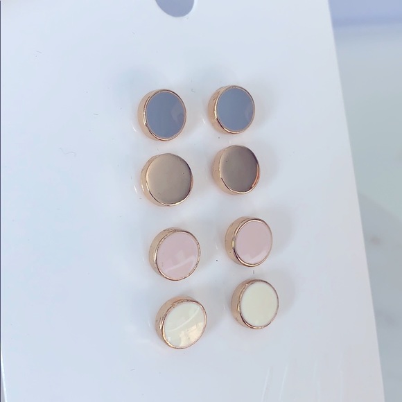 Set of 4 earrings - Picture 1 of 4